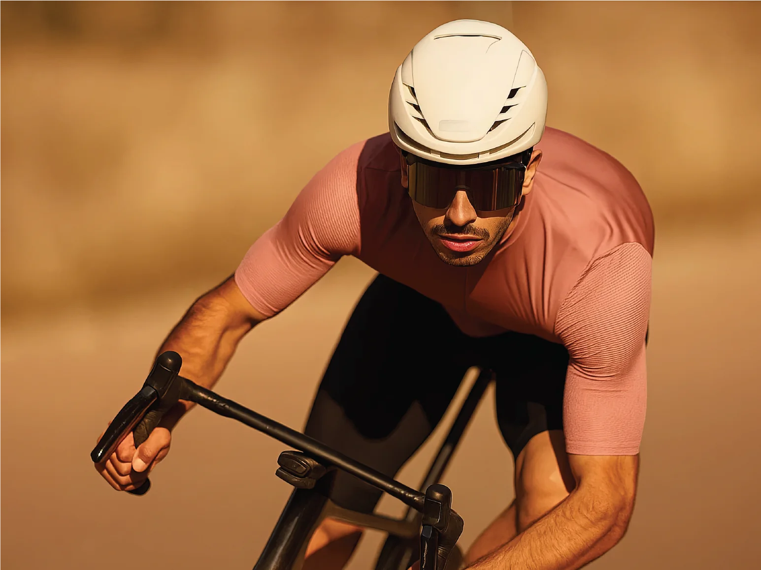 Mujer en equilibrio mental y físico al aire libre